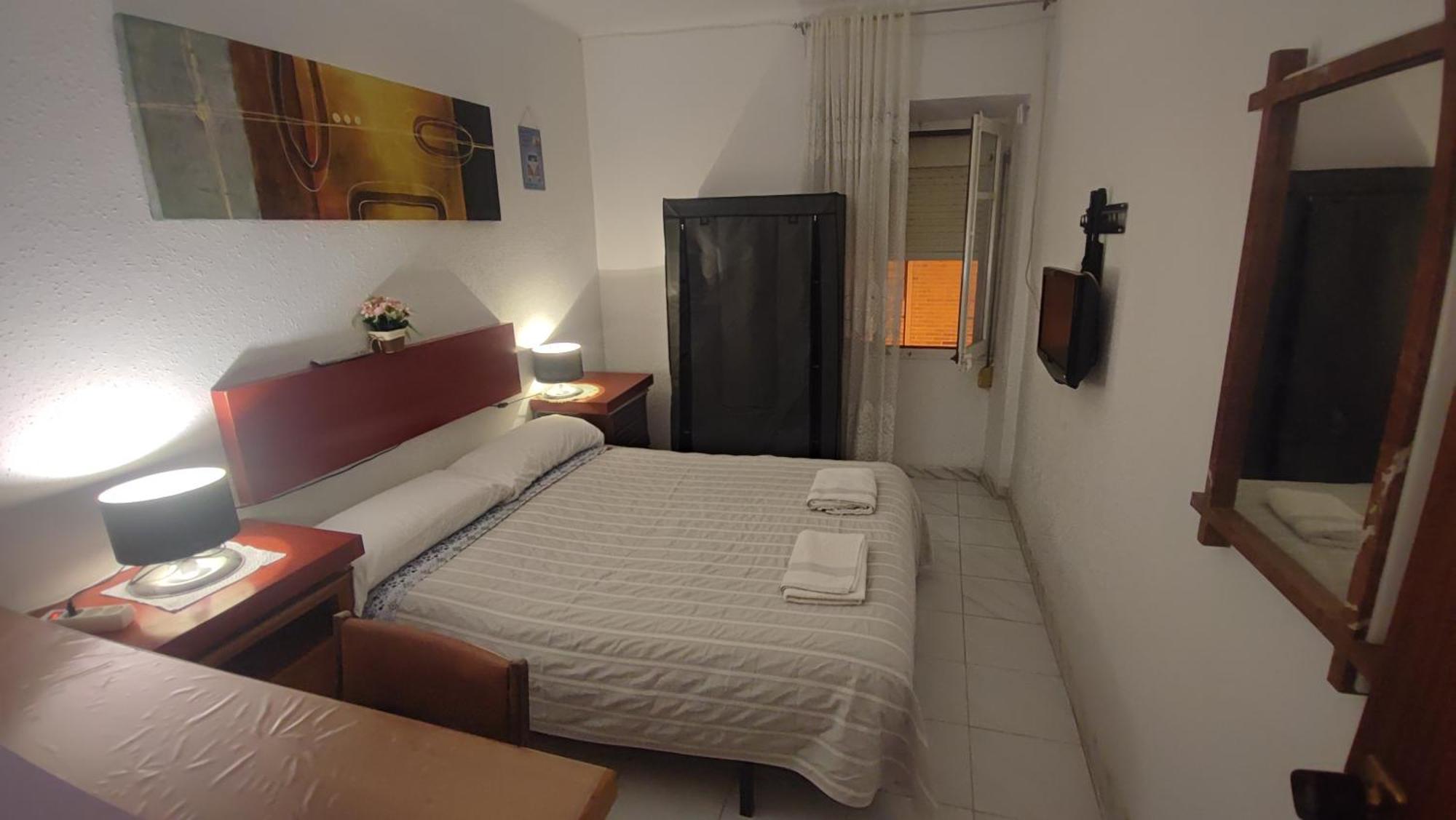 Apartment & Rooms Constanti Екстер'єр фото